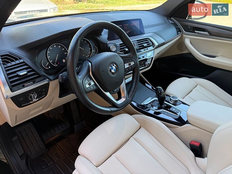 Внедорожник / Кроссовер BMW X3 2020 в Львове