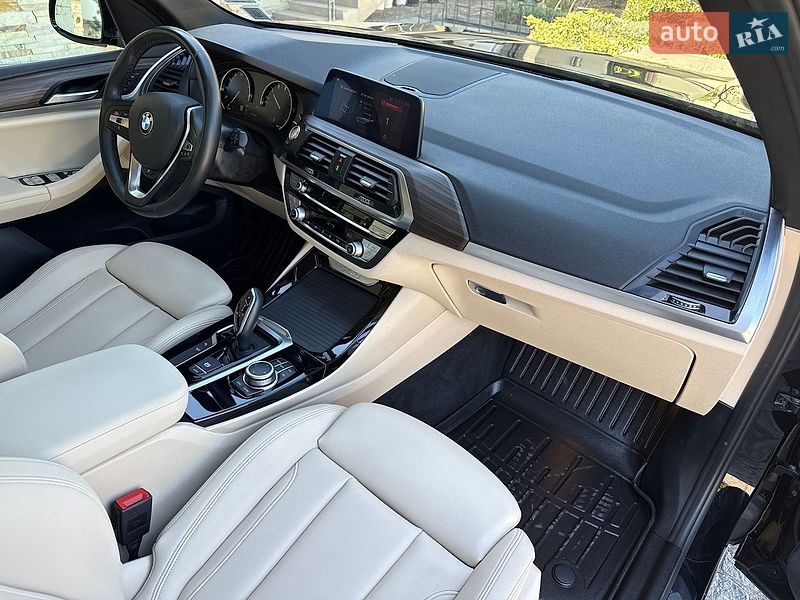 Внедорожник / Кроссовер BMW X3 2020 в Львове
