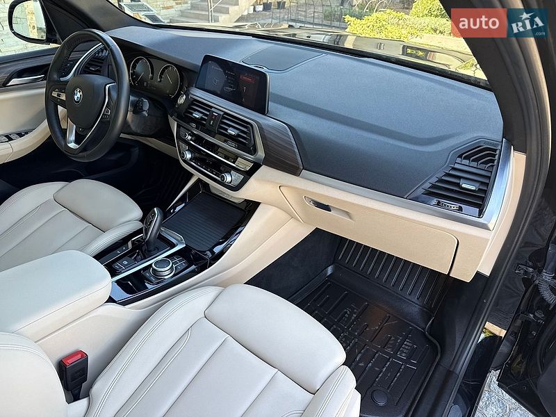 Внедорожник / Кроссовер BMW X3 2020 в Львове