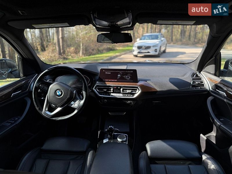 Внедорожник / Кроссовер BMW X3 2022 в Новояворовске