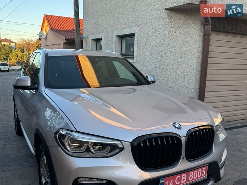 Внедорожник / Кроссовер BMW X3 2019 в Львове