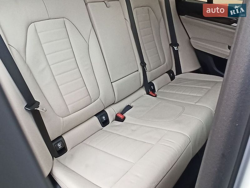 Внедорожник / Кроссовер BMW X3 2021 в Одессе