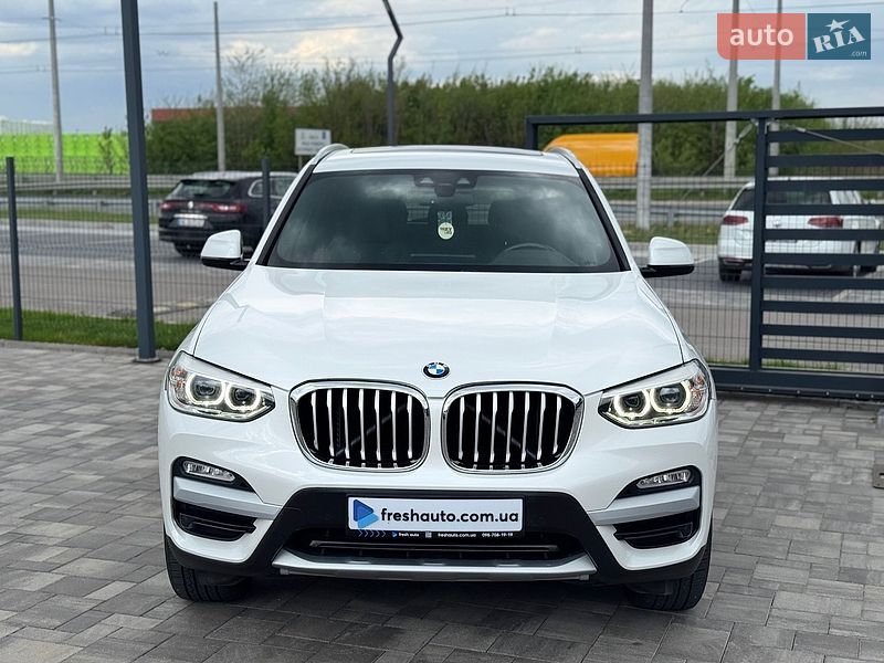 Внедорожник / Кроссовер BMW X3 2018 в Ровно