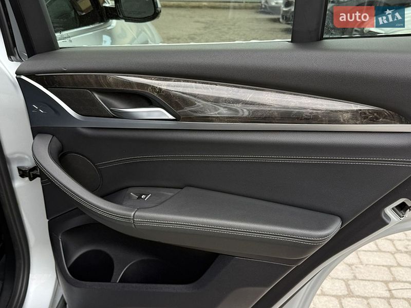Внедорожник / Кроссовер BMW X3 2019 в Львове