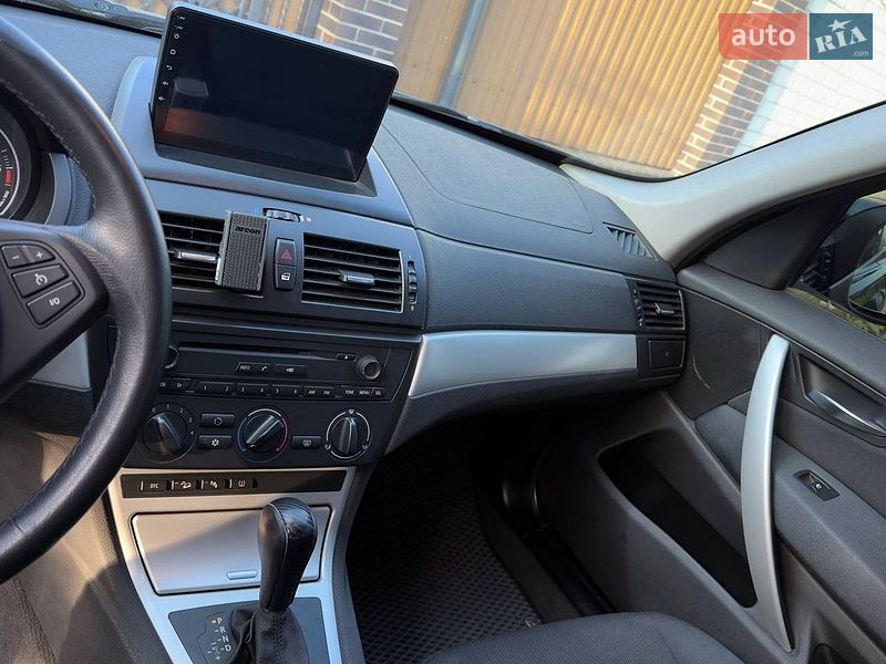 Внедорожник / Кроссовер BMW X3 2010 в Киеве