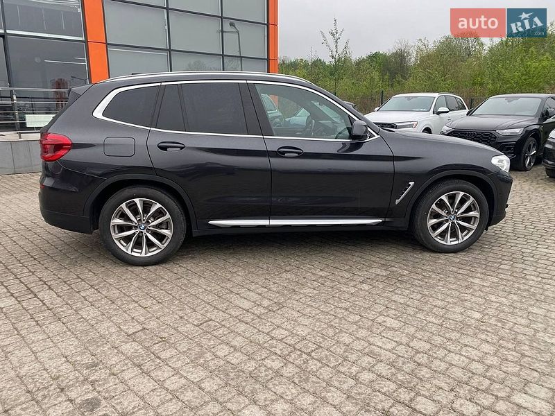 Внедорожник / Кроссовер BMW X3 2019 в Львове