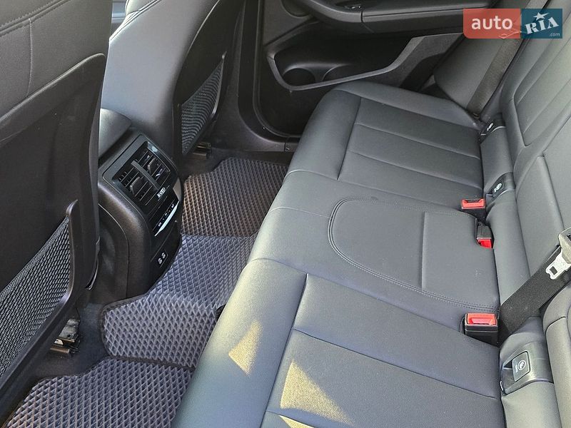 Внедорожник / Кроссовер BMW X3 2020 в Луцке