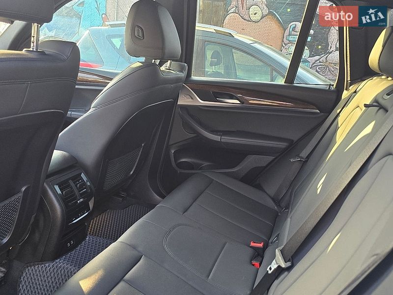 Внедорожник / Кроссовер BMW X3 2020 в Луцке