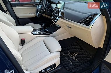 Внедорожник / Кроссовер BMW X3 2020 в Киеве