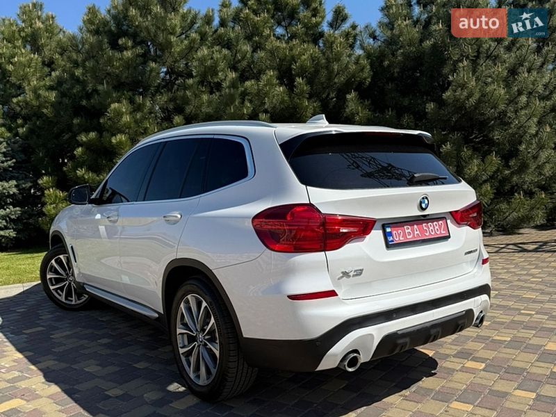 Внедорожник / Кроссовер BMW X3 2019 в Днепре