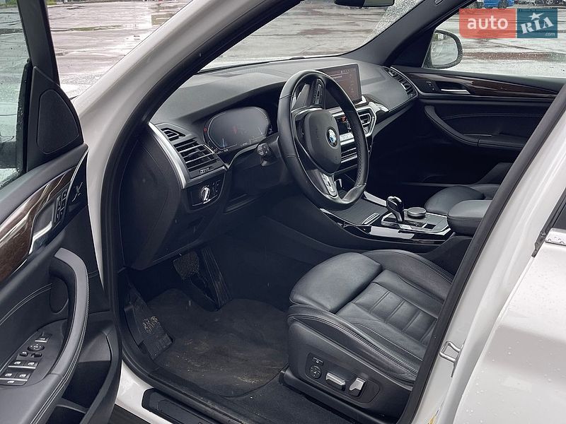 Внедорожник / Кроссовер BMW X3 2021 в Киеве