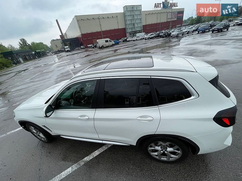 Внедорожник / Кроссовер BMW X3 2021 в Киеве