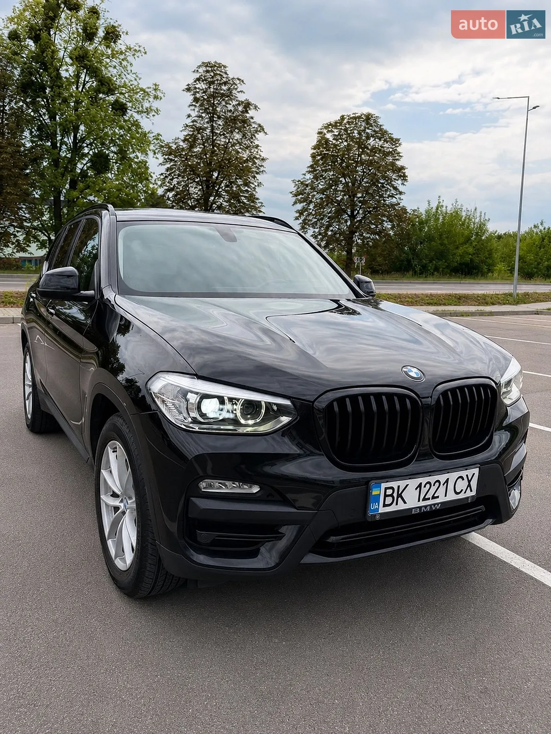 BMW X3 2019 VIN WBATR51070LF97628 фото оголошення 3 з 26