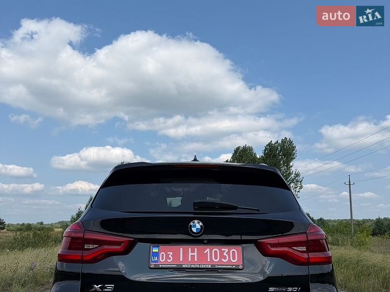 Внедорожник / Кроссовер BMW X3 2018 в Вараше