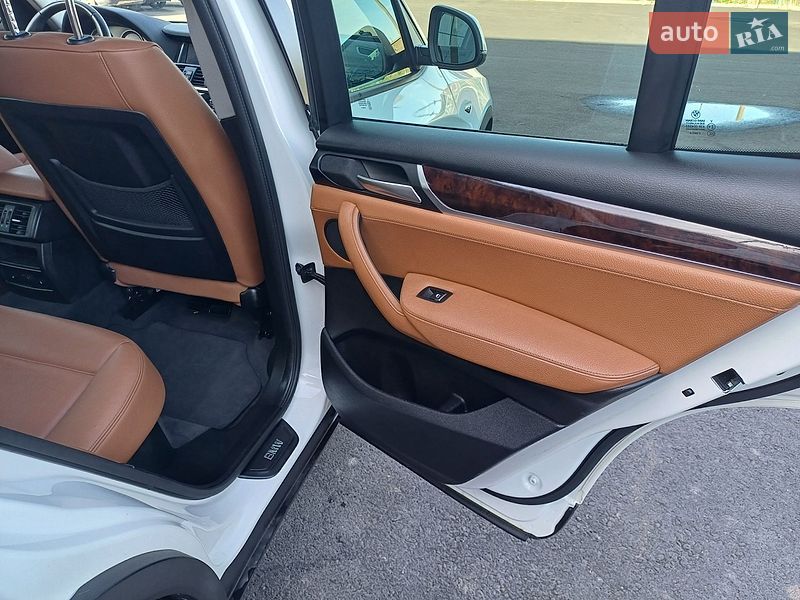 Внедорожник / Кроссовер BMW X3 2015 в Ужгороде