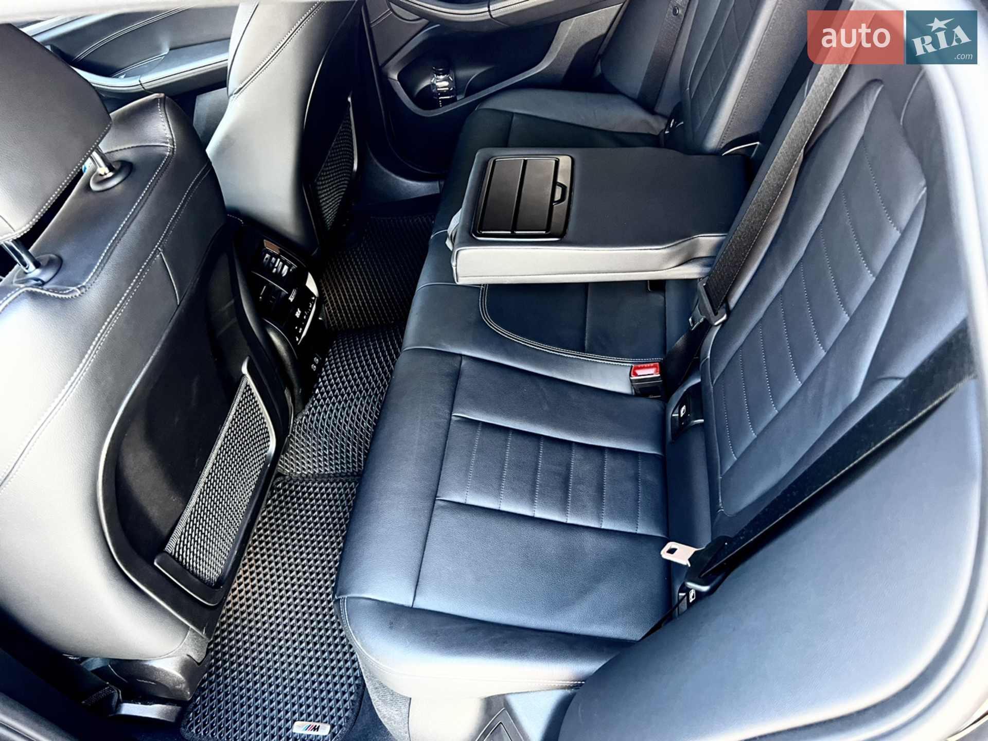 2019 BMW X4 M - мініатюра 29
