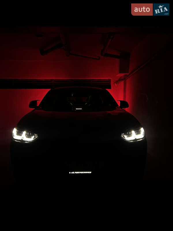 Внедорожник / Кроссовер BMW X4 M 2019 в Киеве