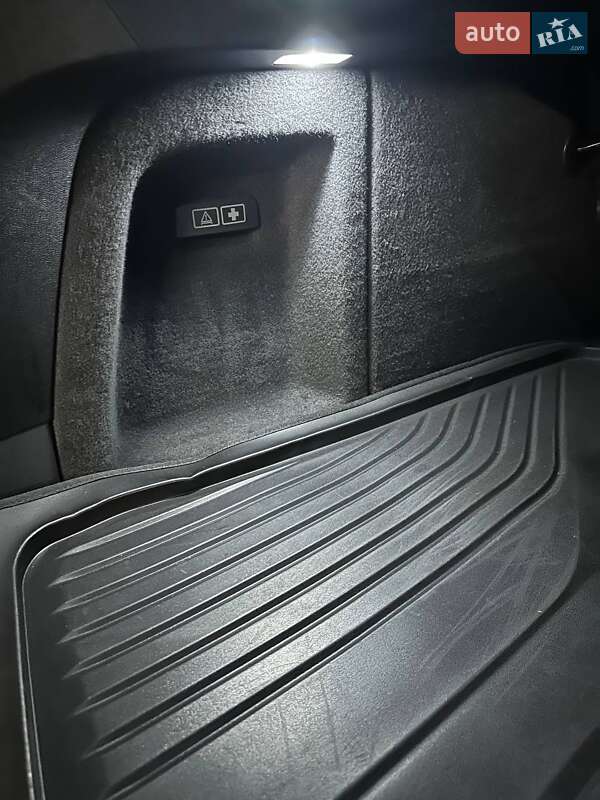 Внедорожник / Кроссовер BMW X4 M 2020 в Ровно