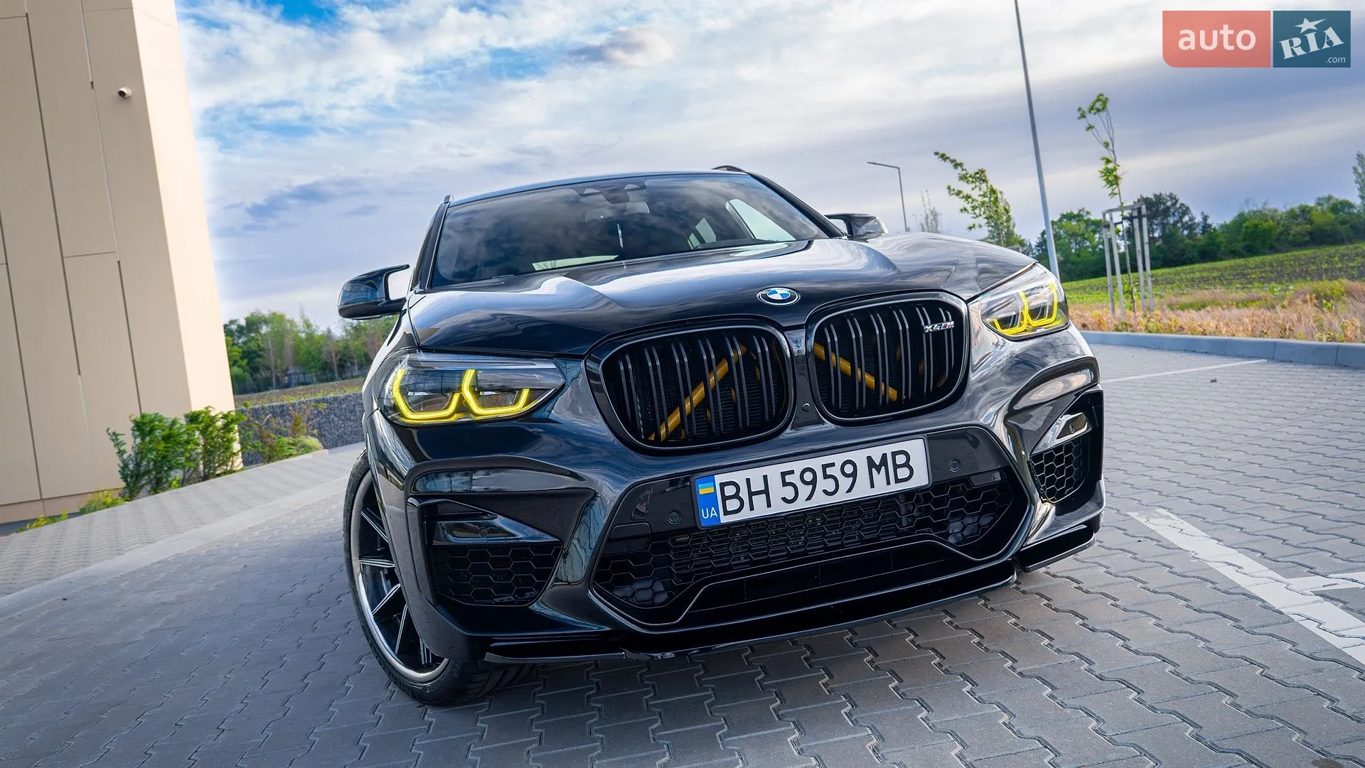 2019 BMW X4 M - мініатюра 2