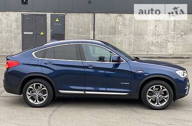 Позашляховик / Кросовер BMW X4 2017 в 