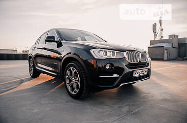 Внедорожник / Кроссовер BMW X4 2016 в 