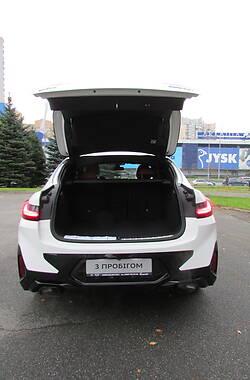 Внедорожник / Кроссовер BMW X4 2021 в Киеве