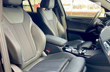 Позашляховик / Кросовер BMW X4 2021 в 