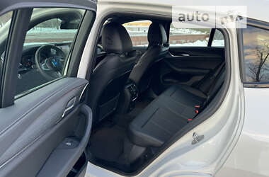 Внедорожник / Кроссовер BMW X4 2023 в 