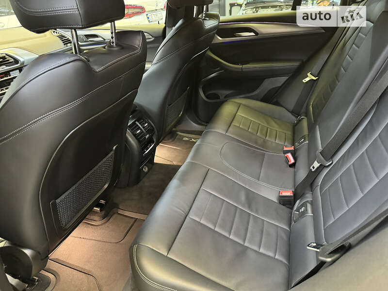 Позашляховик / Кросовер BMW X4 2018 в Чернівцях