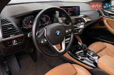 Внедорожник / Кроссовер BMW X4 2021 в 