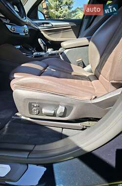 Позашляховик / Кросовер BMW X4 2021 в 
