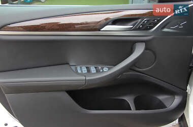Внедорожник / Кроссовер BMW X4 2023 в 