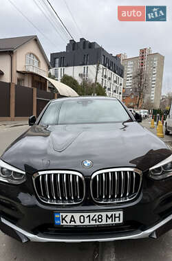 Позашляховик / Кросовер BMW X4 2021 в 