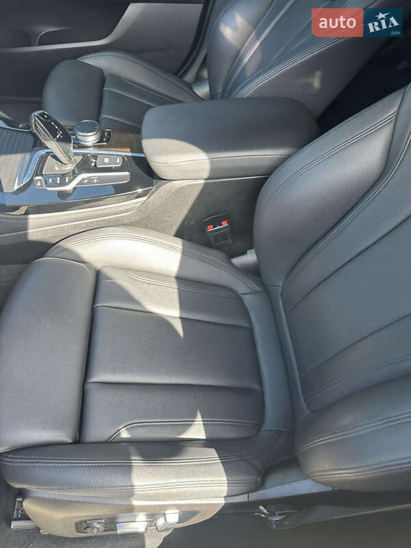 Внедорожник / Кроссовер BMW X4 2019 в Львове