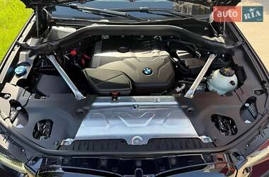 Позашляховик / Кросовер BMW X4 2022 в 