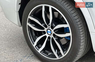 Позашляховик / Кросовер BMW X4 2015 в 