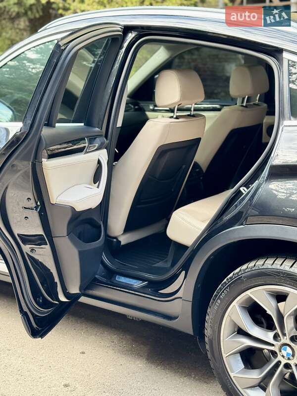 Позашляховик / Кросовер BMW X4 2015 в Львові