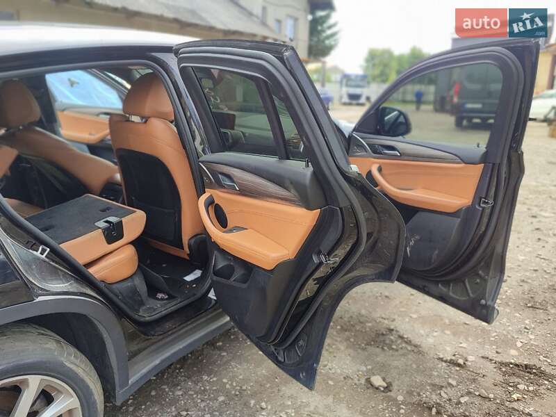 Внедорожник / Кроссовер BMW X4 2019 в Стрые