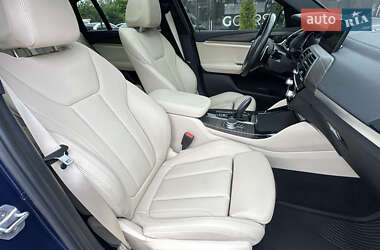 Позашляховик / Кросовер BMW X4 2019 в 