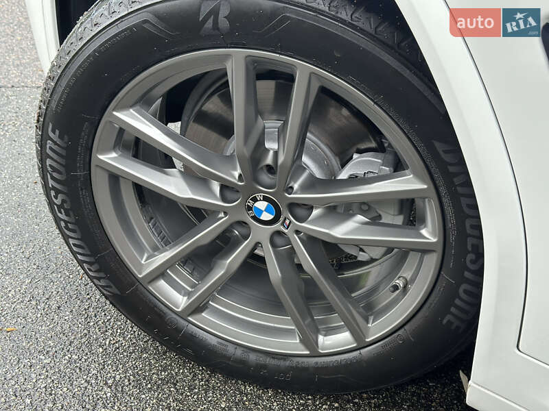 Внедорожник / Кроссовер BMW X4 2020 в Киеве