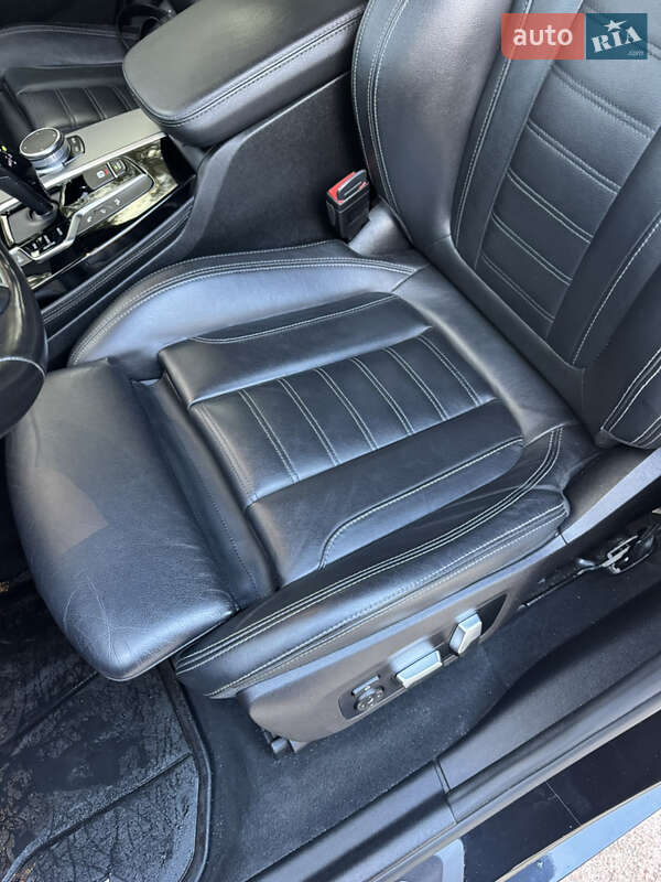 Позашляховик / Кросовер BMW X4 2019 в Києві