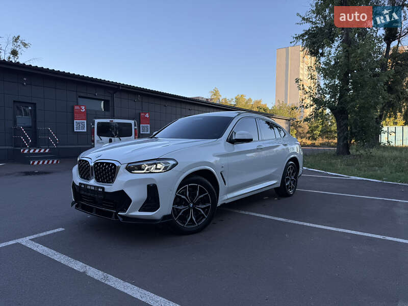 Внедорожник / Кроссовер BMW X4 2022 в Киеве
