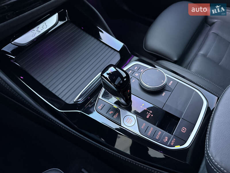 Внедорожник / Кроссовер BMW X4 2022 в Киеве