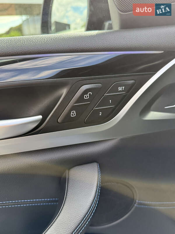 Внедорожник / Кроссовер BMW X4 2018 в Каменец-Подольском