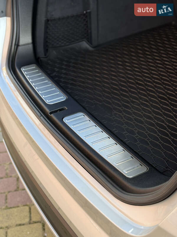 Внедорожник / Кроссовер BMW X4 2015 в Дрогобыче