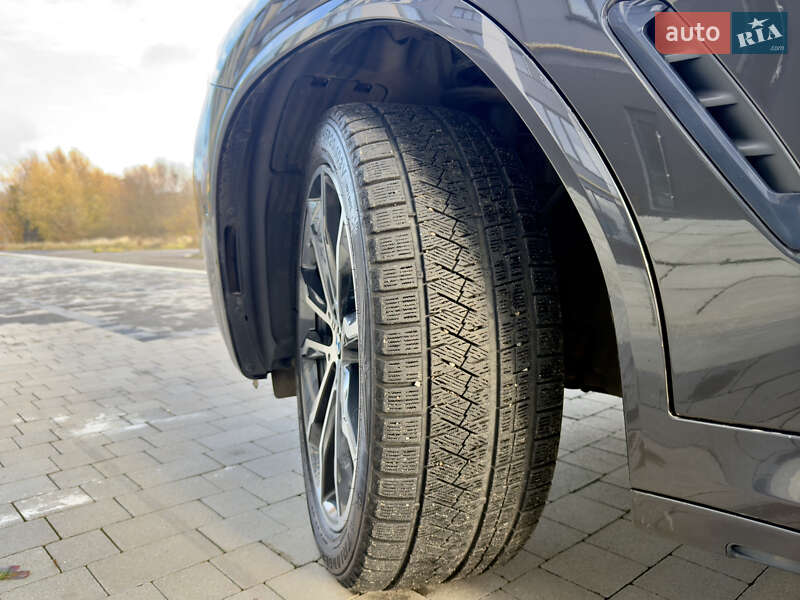 Внедорожник / Кроссовер BMW X4 2020 в Луцке
