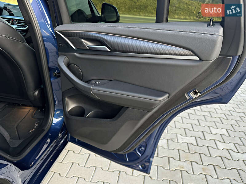 Внедорожник / Кроссовер BMW X4 2022 в Буче