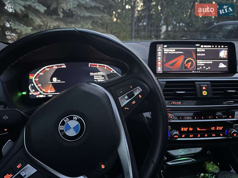 Позашляховик / Кросовер BMW X4 2021 в Києві