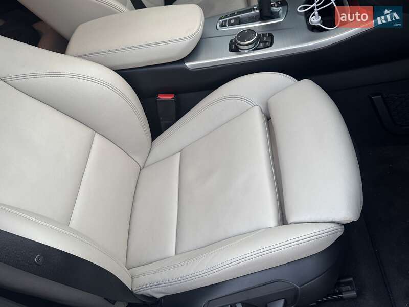 Внедорожник / Кроссовер BMW X4 2015 в Костополе