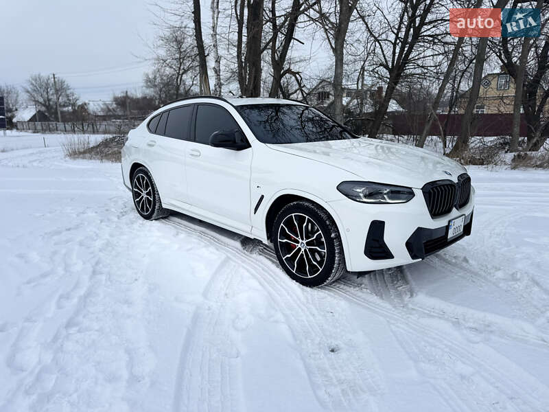 Внедорожник / Кроссовер BMW X4 2022 в Черкассах